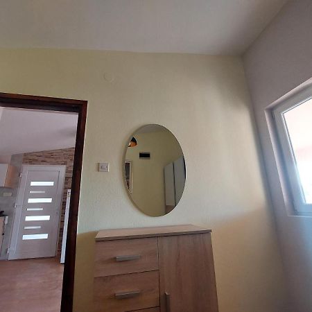Apartmani Piskoric Vir Exterior foto