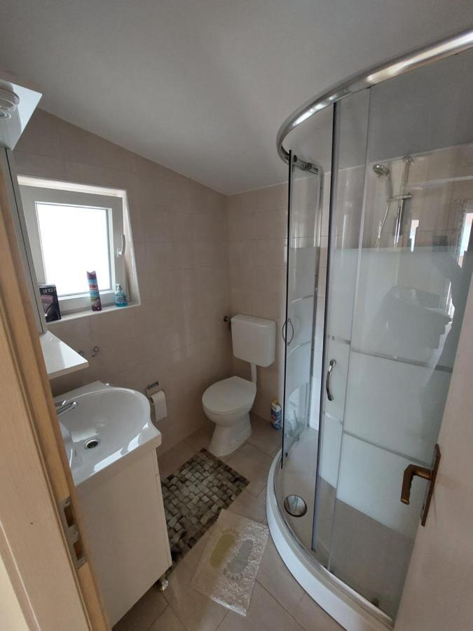 Apartmani Piskoric Vir Exterior foto