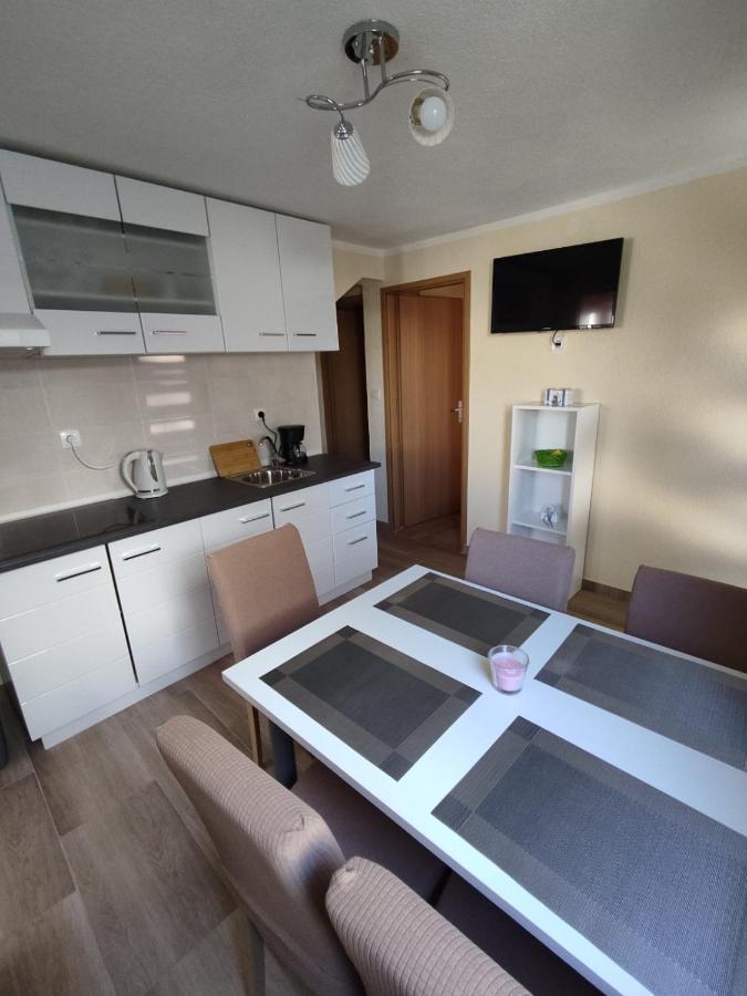 Apartmani Piskoric Vir Exterior foto